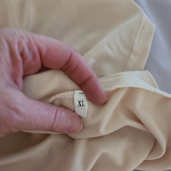 Top - Picture 3 of 3